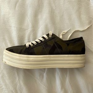 GIANNI BINI shoes. Camo color. White shoe laces. Really really cute.